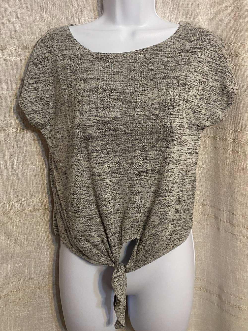 Teenbell Gray Heather Marled Knit Front Tie Crop Top Young & Wild Boho Graphic S